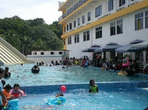 Cozzi Hotel Port Dickson Extérieur photo